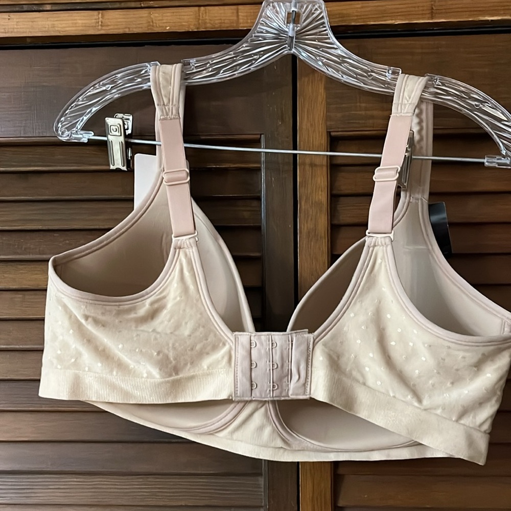 Bali Women's Cream Comfort Bra - Picture 2 of 5